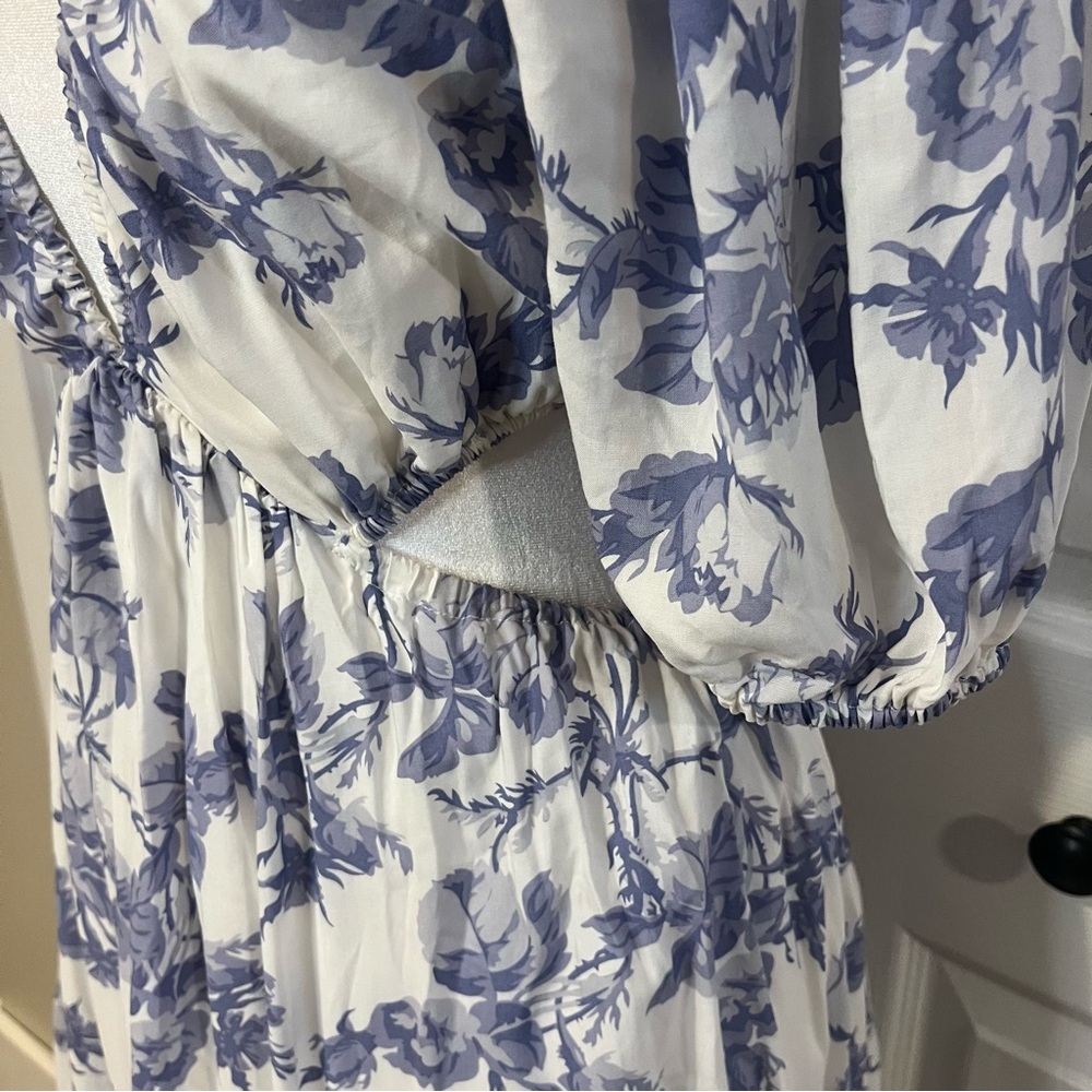 Bardot, Blue & White Floral Cutout Mini Dress Cotton, Size M EUC - Picture 9 of 16